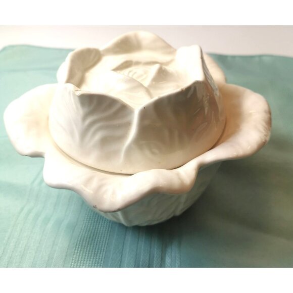 Cabbage Leaf White Trinket Container Hand Made 1975 Signed Jennifer Colangelo - Picture 11 of 16